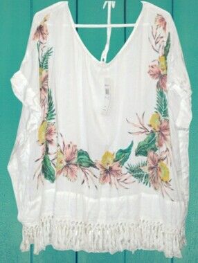 New Roxy Tropical Floral Poncho